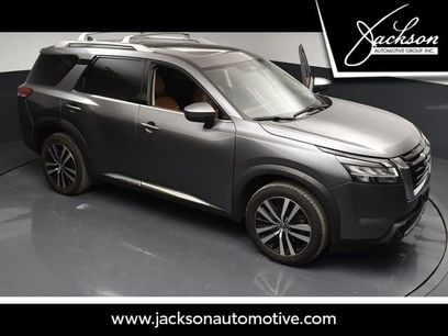 Used 2023 Nissan Pathfinder Platinum