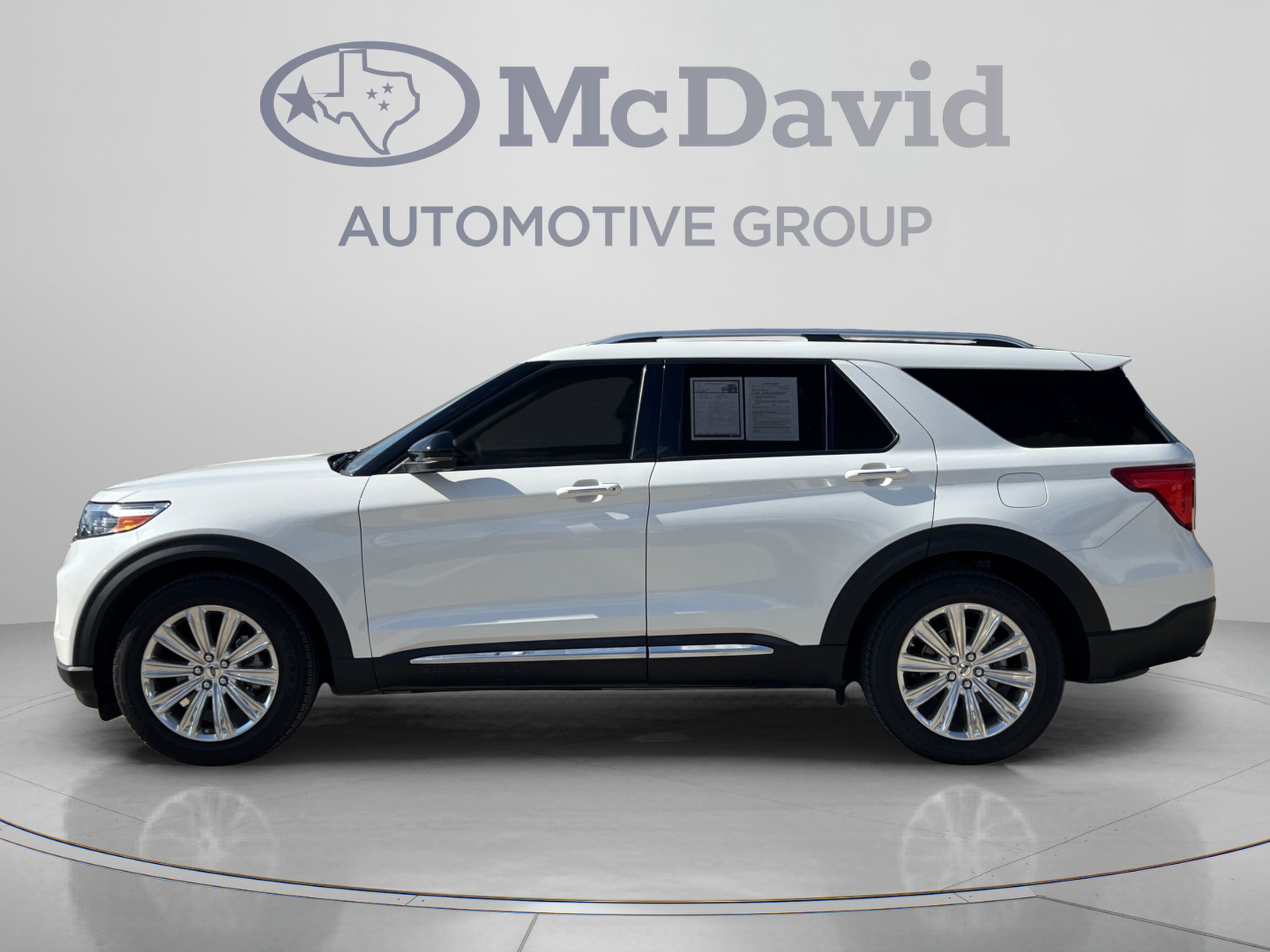 Used 2020 Ford Explorer Limited w/ Class III Trailer Tow Package RWD image 4