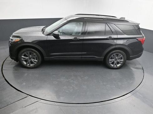 New 2026 Ford Explorer Active w/ Active Comfort Package image 19