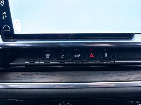 Used 2024 GMC Sierra 2500 SLT w/ Max Trailering Package image 22