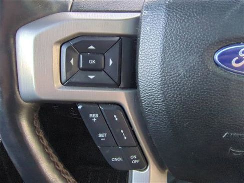 Used 2018 Ford F150 Platinum w/ Equipment Group 701A Luxury image 14