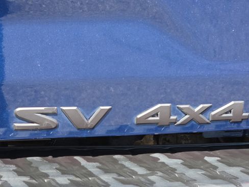 Used 2019 Nissan Titan SV AWD/4WD image 7