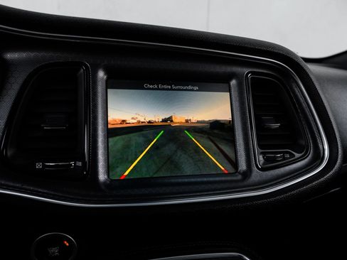 Used 2015 Dodge Challenger R/T Scat Pack w/ Leather Interior Group image 20