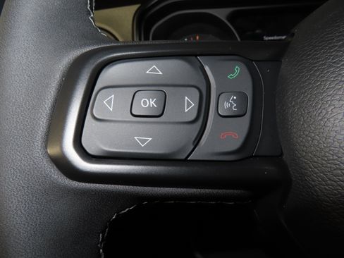 Used 2025 Jeep Gladiator Sport image 57