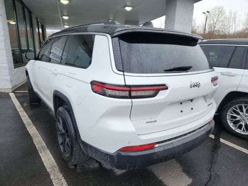 Used 2023 Jeep Grand Cherokee L Limited image 6