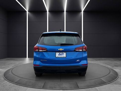 Used 2024 Chevrolet Equinox LS w/ Driver Confidence II Package FWD image 5