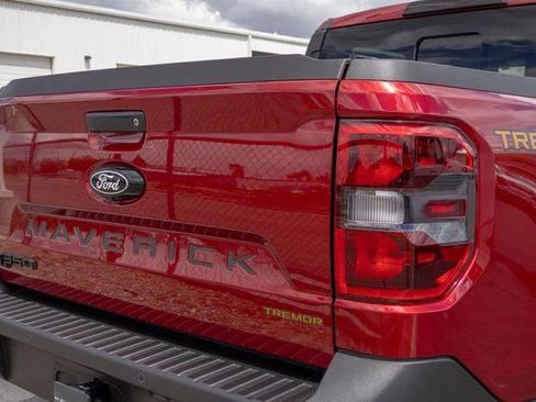 Used 2025 Ford Maverick Tremor AWD/4WD image 4
