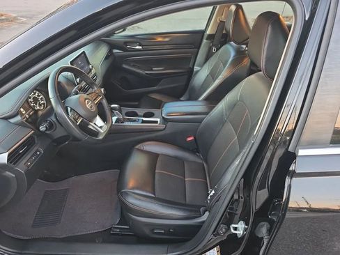 Used 2020 Nissan Altima 2.5 SR image 2