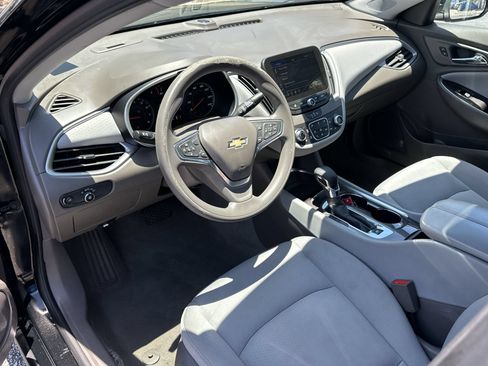 Used 2023 Chevrolet Malibu LT FWD image 17