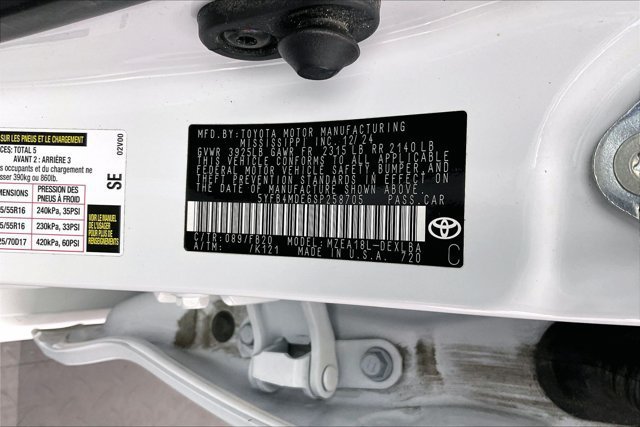 Used 2025 Toyota Corolla LE FWD image 35