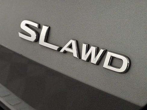 Used 2016 Nissan Rogue SL AWD/4WD image 31