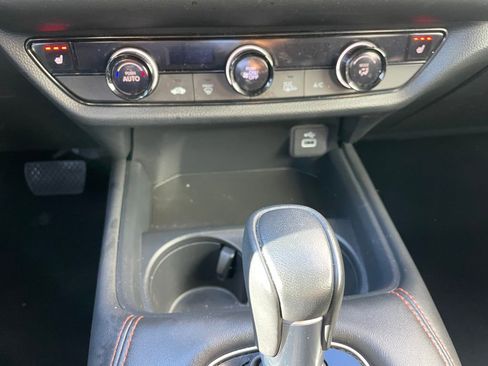 Certified 2024 Honda HR-V Sport image 18