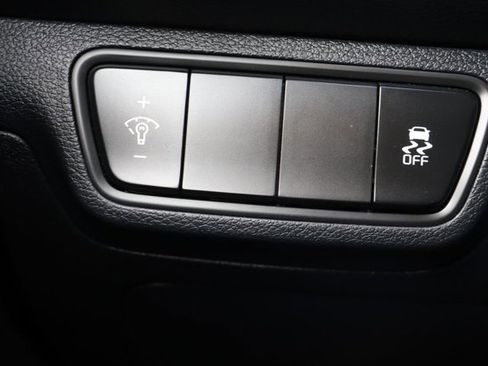 Used 2023 Kia Forte LXS image 24