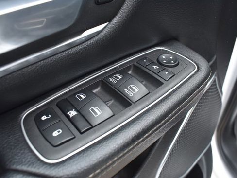 Used 2023 RAM 1500 Laramie image 14