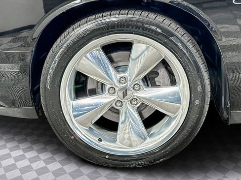 Used 2017 Dodge Challenger R/T Plus image 35