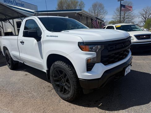 Used 2026 Chevrolet Silverado 1500 W/T w/ WT Value Package image 1