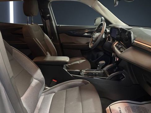 Used 2025 Chevrolet TrailBlazer LT image 15