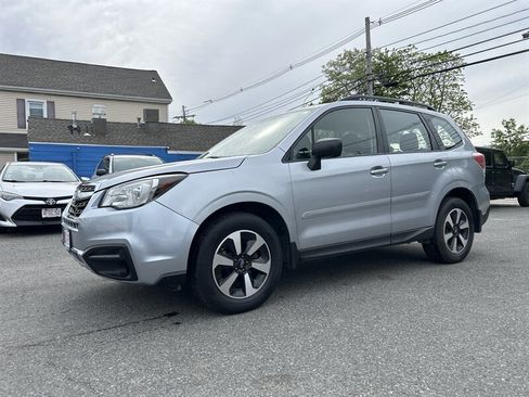 Used 2018 Subaru Forester 2.5i w/ Alloy Wheel Package AWD/4WD image 1