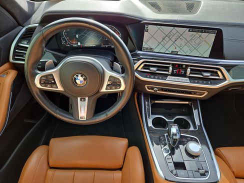 Used 2022 BMW X7 xDrive40i w/ M Sport Package image 14