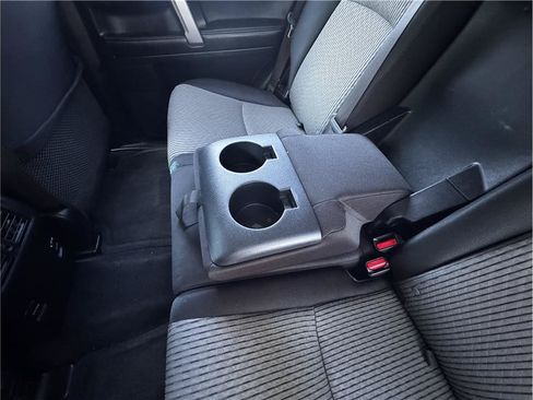 Used 2019 Toyota 4Runner SR5 AWD/4WD image 17