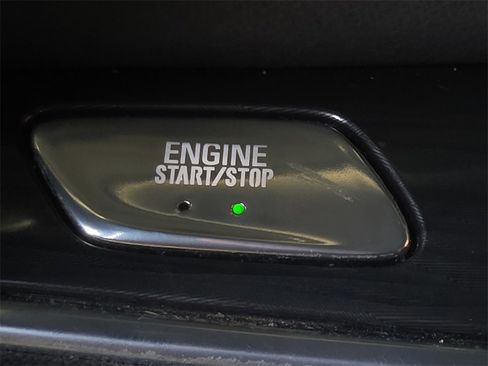 Used 2021 Buick Enclave Essence w/ Sport Touring Edition image 21