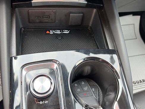 Used 2024 Buick Envision Sport Touring AWD/4WD image 23