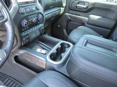 Used 2021 Chevrolet Silverado 2500 LTZ w/ LTZ Premium Package AWD/4WD image 15