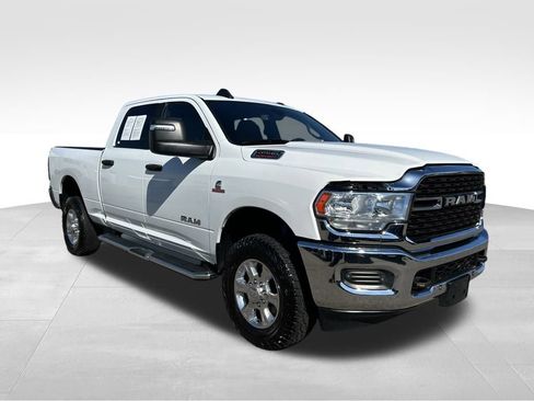 Used 2024 RAM 2500 Big Horn w/ Off Road Package image 9