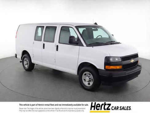 Used 2025 Chevrolet Express 3500 LT w/ LT Preferred Equipment Group RWD image 1