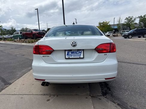 Used 2014 Volkswagen Jetta SE FWD image 4