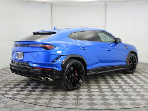 Used 2023 Lamborghini Urus S image 5