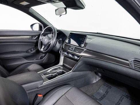 Used 2018 Honda Accord Sport image 26