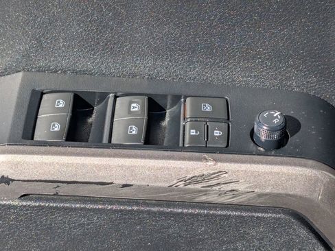 Used 2023 Toyota Tacoma SR5 image 17