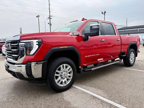 Used 2024 GMC Sierra 2500 SLT w/ SLT Premium Package image 8