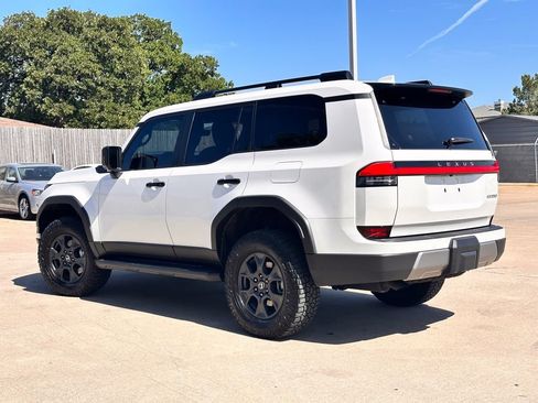 Used 2025 Lexus GX 550 AWD/4WD image 3