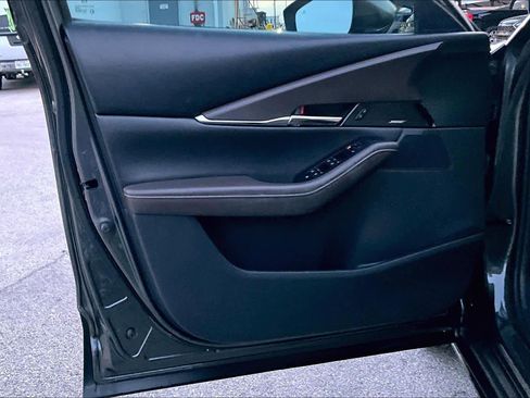 Used 2021 MAZDA CX-30 AWD 2.5 S w/ Premium Package image 19