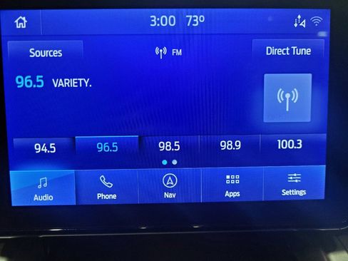 Used 2021 Ford Explorer XLT w/ Equipment Group 202A AWD/4WD image 25
