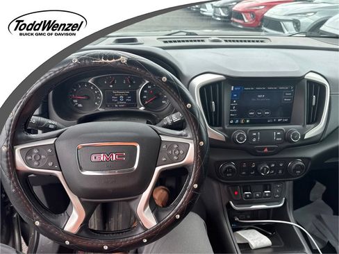 Used 2019 GMC Terrain SLT w/ Preferred Package AWD/4WD image 1
