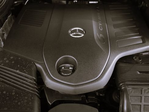 Used 2025 Mercedes-Benz GLE 450 4MATIC Coupe image 65