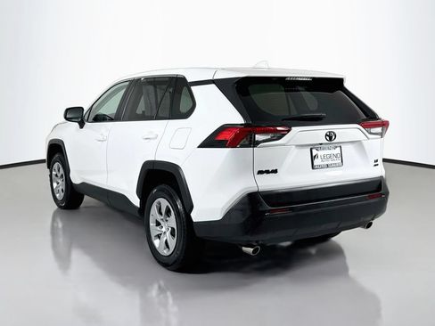 Used 2022 Toyota RAV4 LE AWD/4WD image 7