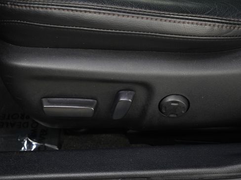 Used 2016 Toyota Avalon XLE Premium FWD image 22