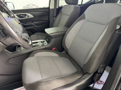 Used 2020 Chevrolet Traverse LT w/ LPO, Black Accent Package AWD/4WD image 31