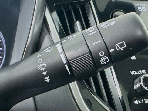 Used 2025 Subaru Outback Limited XT AWD/4WD image 15