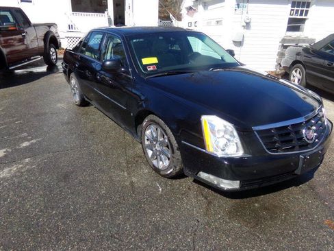 Used 2010 Cadillac DTS Premium w/ Driver Awareness Package FWD image 3