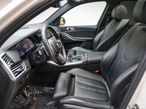 Used 2022 BMW X5 sDrive40i w/ M Sport Package RWD image 19