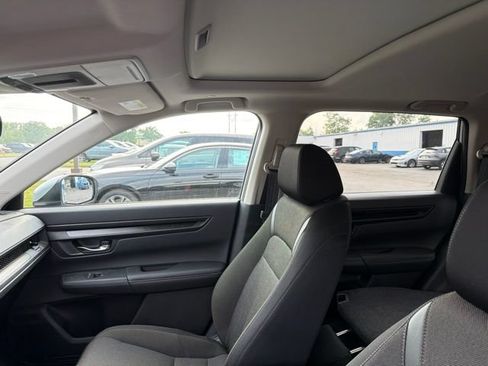 Used 2025 Honda CR-V EX image 9