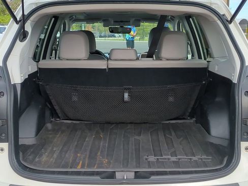 Used 2017 Subaru Forester 2.5i Limited image 11