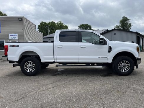 Used 2019 Ford F250 Lariat w/ Lariat Value Package AWD/4WD image 5
