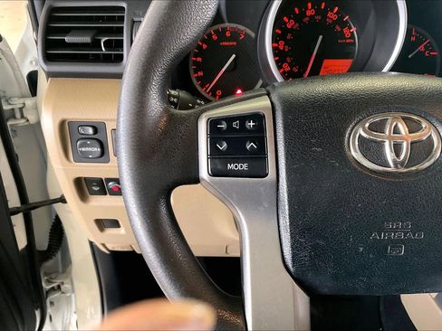 Used 2013 Toyota 4Runner SR5 image 22
