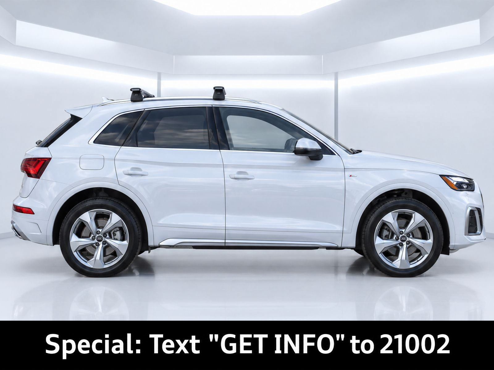 Used 2023 Audi Q5 2.0T Premium Plus w/ Premium Plus Package AWD/4WD image 3